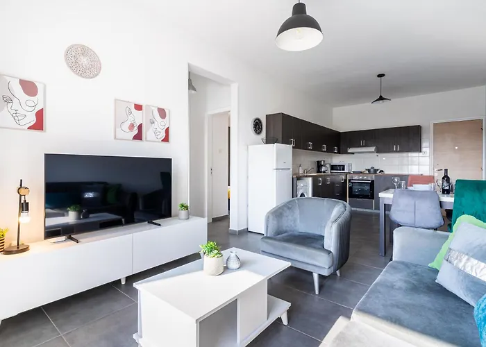 Sonic 2-bedroom * Larnaca